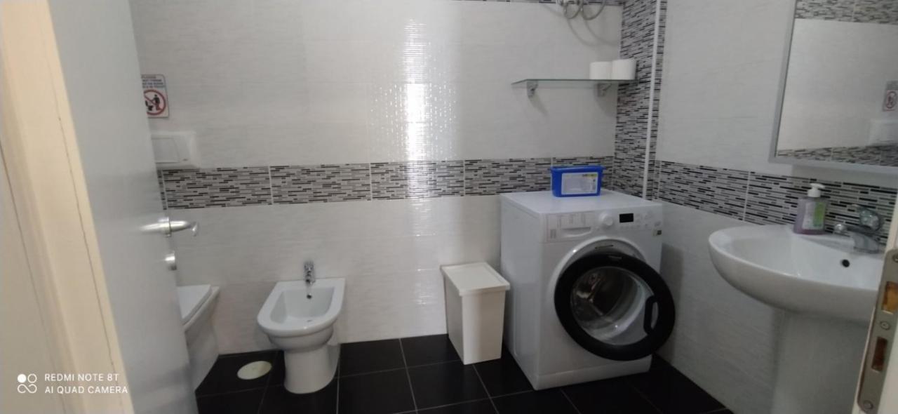 Matthews Beach House Vlorë Εξωτερικό φωτογραφία