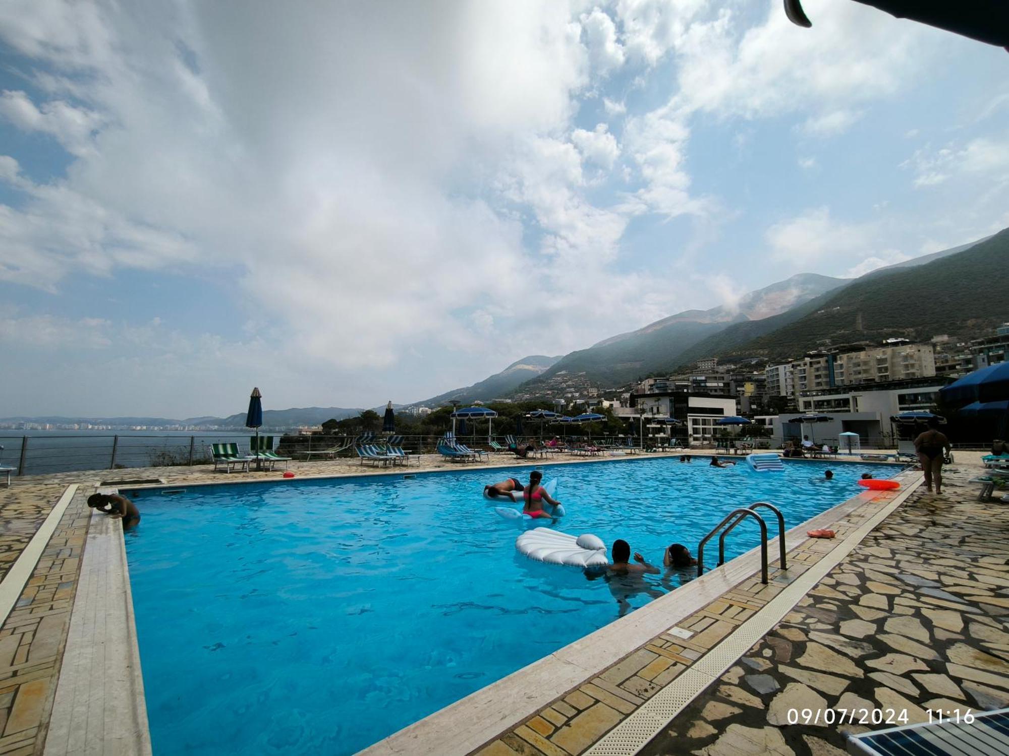 Matthews Beach House Vlorë Εξωτερικό φωτογραφία
